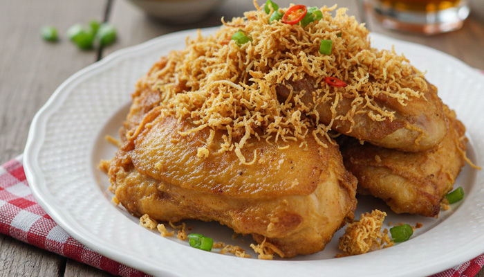 ayam goreng serundeng