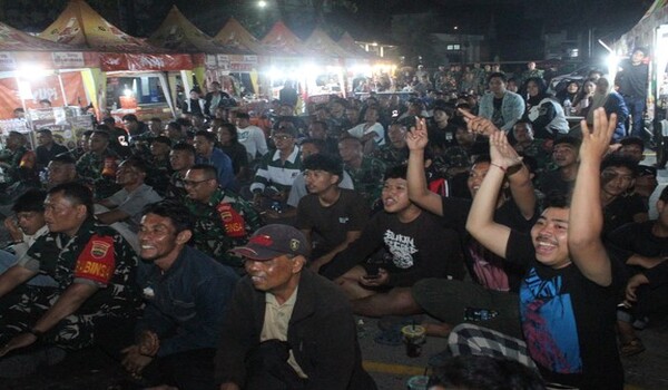 1.265 Warga Meriahkan Nobar Bersama Kodim 0201/Medan