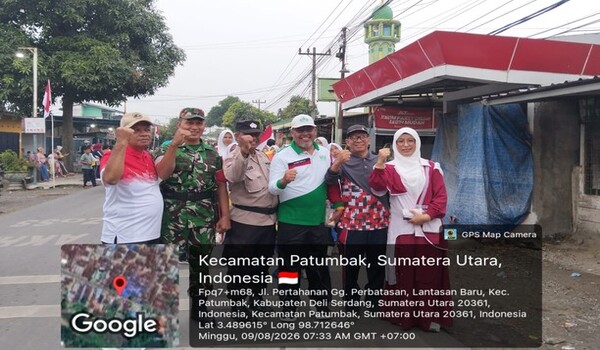 Semarak HUT ke-81 RI, Babinsa Koramil 0202/15 DT Kawal Jalan Sehat di Patumbak