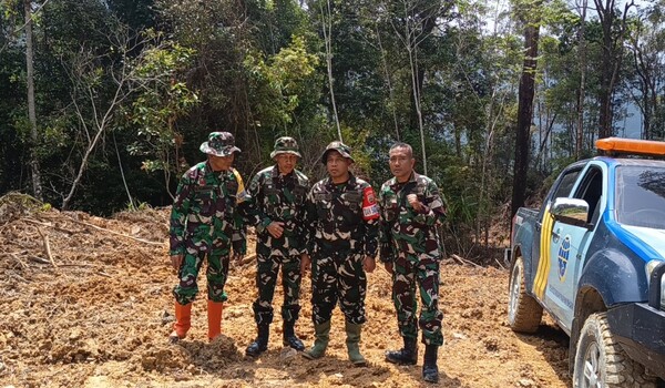 Usai Pembukaan TMMD ke-130, Dansatgas Kodim 0206/Dairi Langsung Turun ke Sasaran Bersama Forkopimda